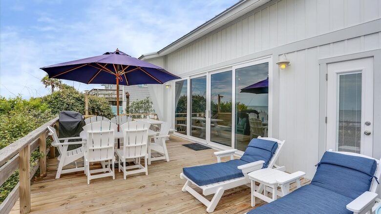 Modern Oceanfront Retreat on Ponte Vedra Beach - Jacksonville Beach, Florida