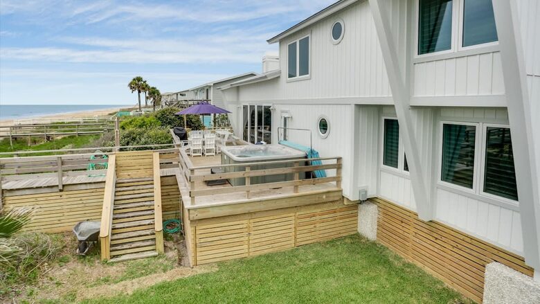 Modern Oceanfront Retreat on Ponte Vedra Beach - Jacksonville Beach, Florida