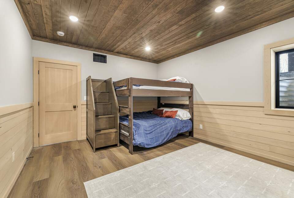 Bedroom 6 Bunk Room