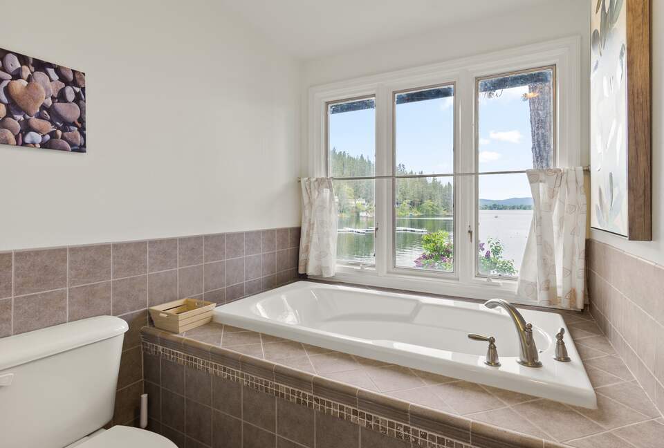 Private Lakefront Retreat on Liberty Lake - Liberty Lake, Washington