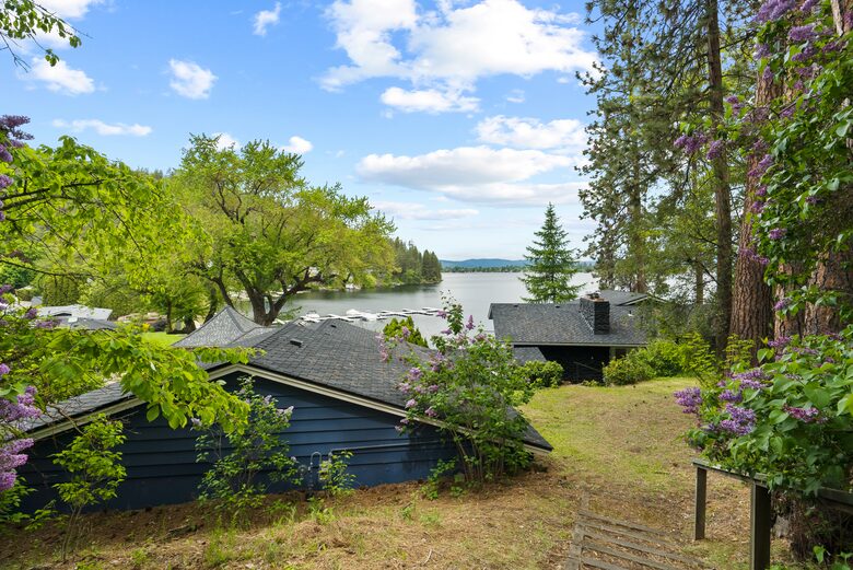 Private Lakefront Retreat on Liberty Lake - Liberty Lake, Washington