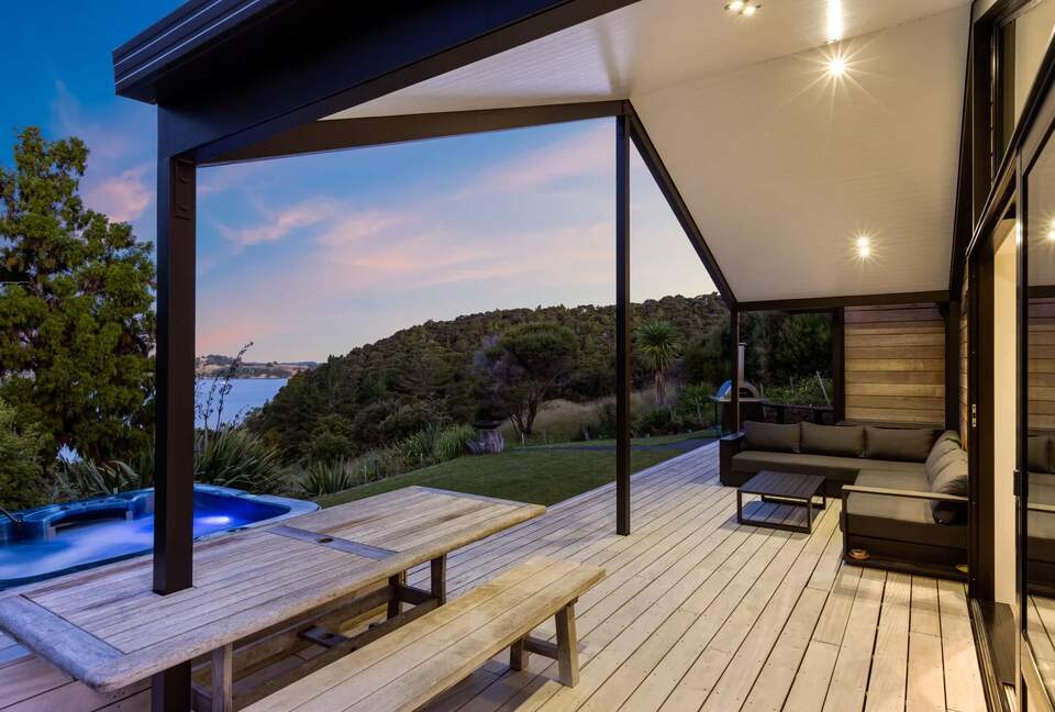 Elevated Harbour View Home with Exceptional Privacy in Mahurangi West - Warkworth, New Zealand