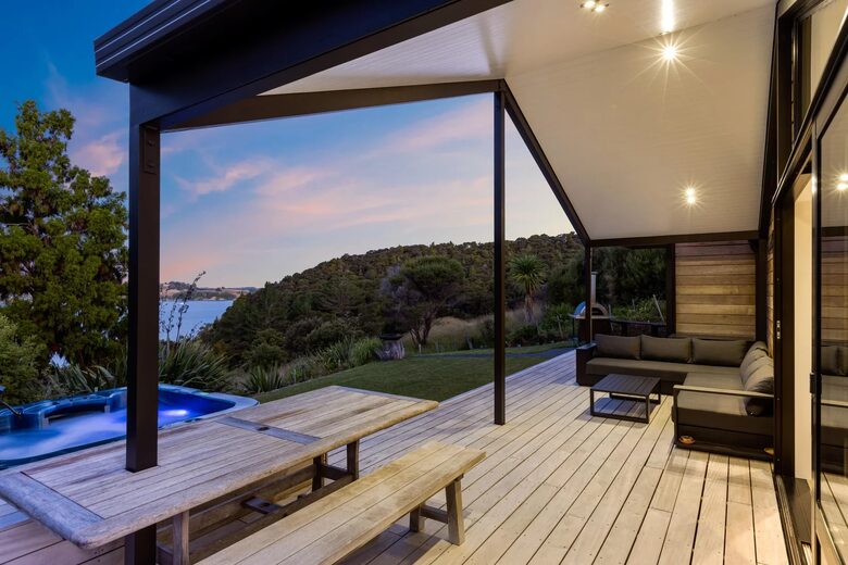 Elevated Harbour View Home with Exceptional Privacy in Mahurangi West - Warkworth, New Zealand