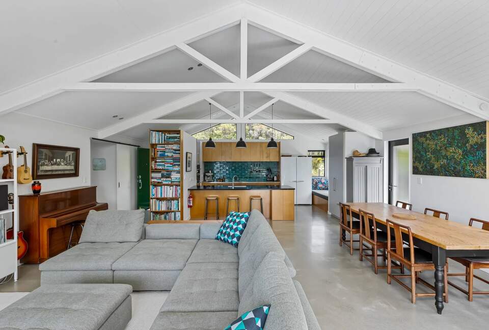 Elevated Harbour View Home with Exceptional Privacy in Mahurangi West - Warkworth, New Zealand