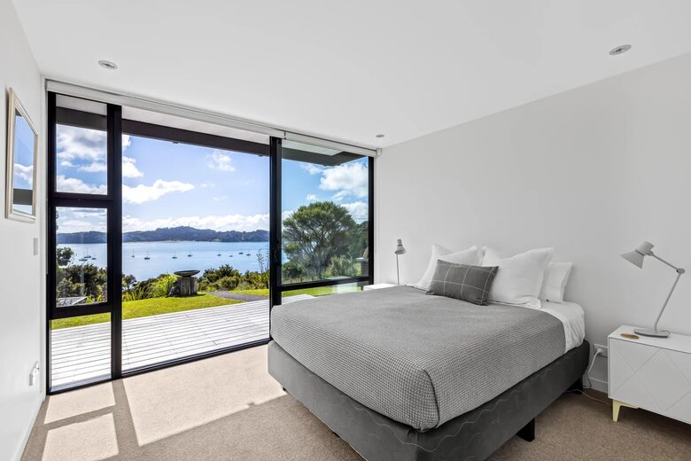 Elevated Harbour View Home with Exceptional Privacy in Mahurangi West - Warkworth, New Zealand