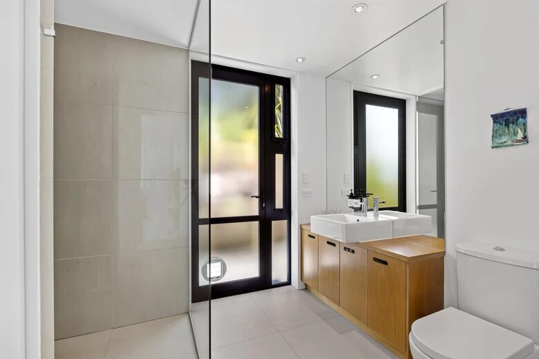 Elevated Harbour View Home with Exceptional Privacy in Mahurangi West - Warkworth, New Zealand