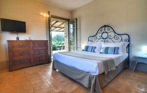 A Restored Umbrian Estate of Design and Panoramic Serenity - Marsciano, Italy