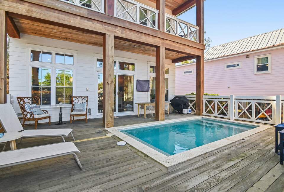 Luxury Lake-to-Beach Home in the Heart of Seagrove Beach - Santa Rosa Beach, Florida