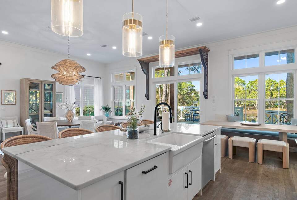 Luxury Lake-to-Beach Home in the Heart of Seagrove Beach - Santa Rosa Beach, Florida