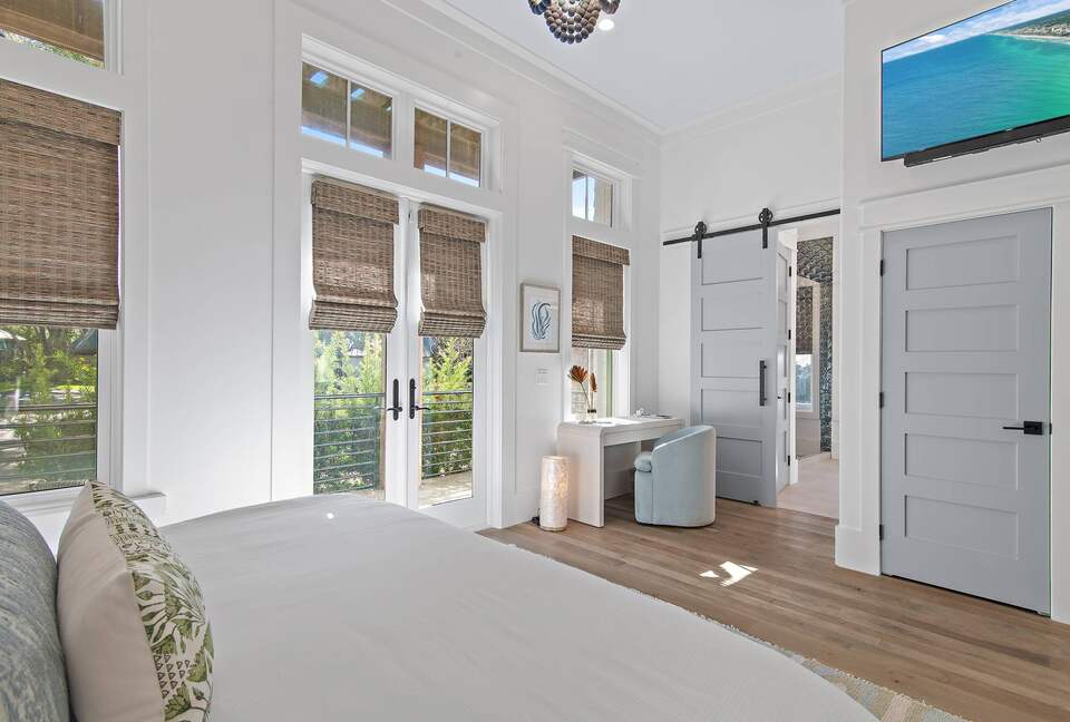 Luxury Lake-to-Beach Home in the Heart of Seagrove Beach - Santa Rosa Beach, Florida