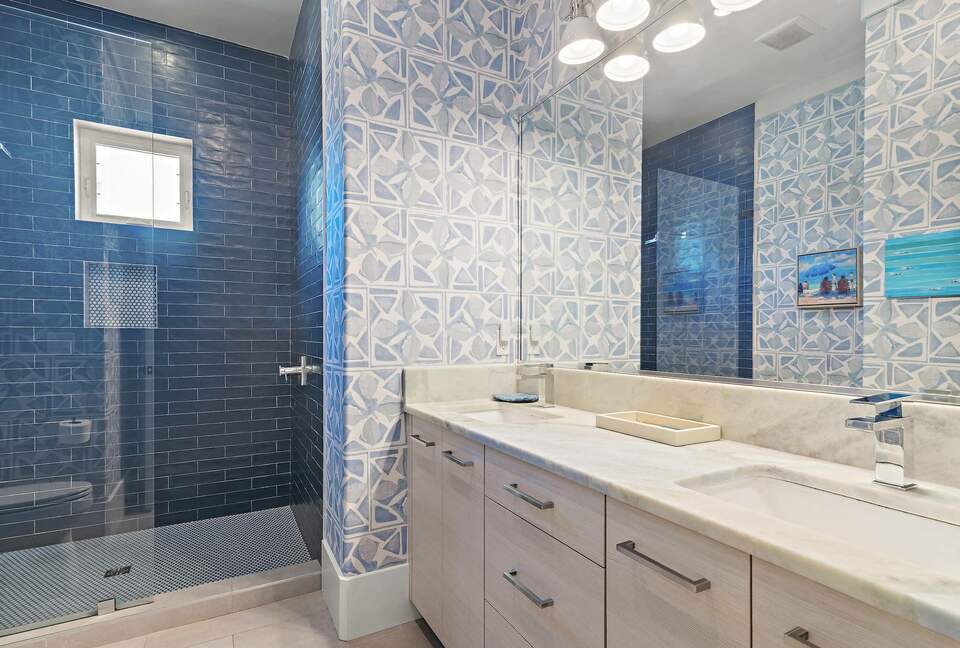 Luxury Lake-to-Beach Home in the Heart of Seagrove Beach - Santa Rosa Beach, Florida