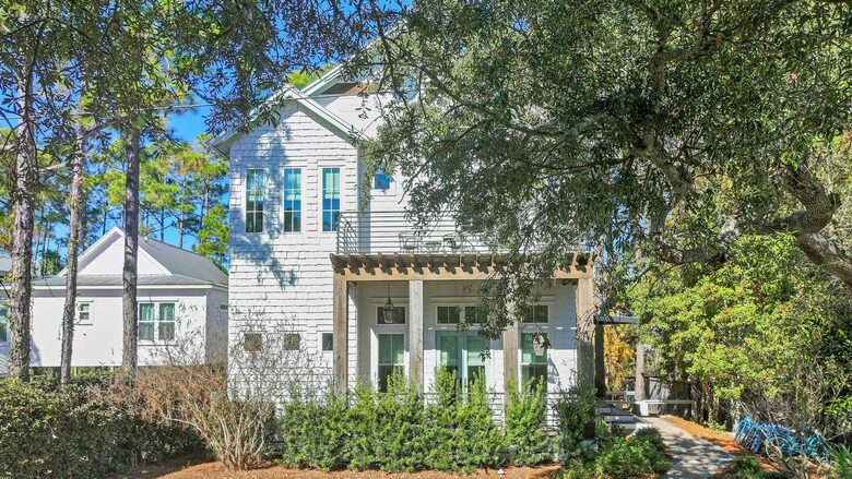 Luxury Lake-to-Beach Home in the Heart of Seagrove Beach - Santa Rosa Beach, Florida