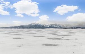 Modern Yellowstone Lake Lodge on Henrys Lake - Island Park, Idaho