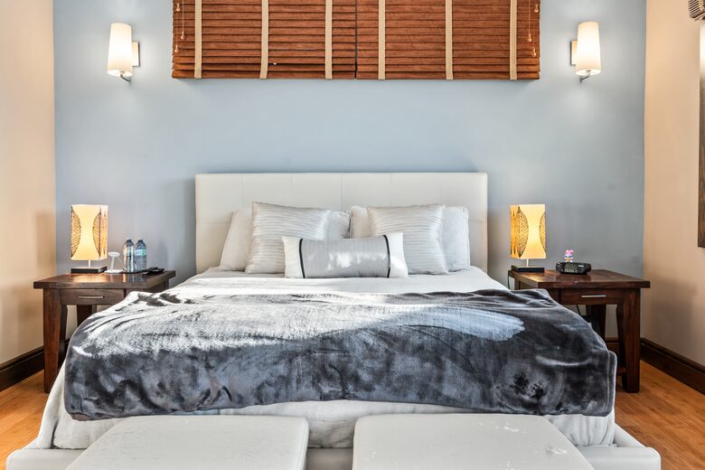 Kawartha Lakeside Landing - Fenelon Falls, Canada