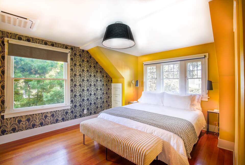 Classic San Diego Living Steps from the City’s Best - San Diego, California