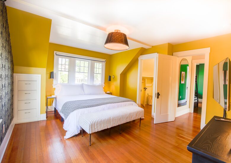 Classic San Diego Living Steps from the City’s Best - San Diego, California