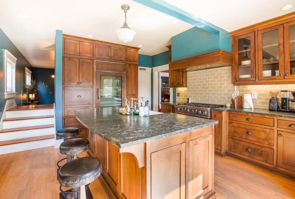 Classic San Diego Living Steps from the City’s Best - San Diego, California