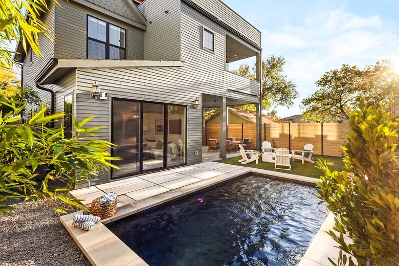 Victorian-Inspired East Austin Retreat with Rooftop Views - Austin, Texas