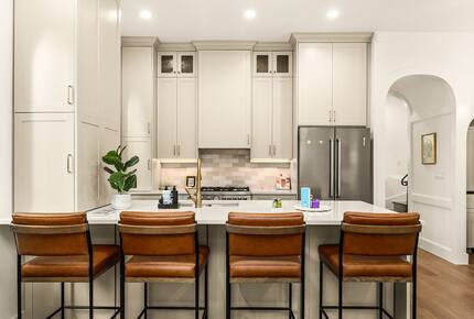 Victorian-Inspired East Austin Retreat with Rooftop Views - Austin, Texas