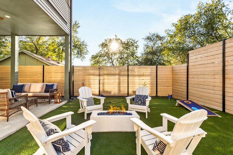 Victorian-Inspired East Austin Retreat with Rooftop Views - Austin, Texas