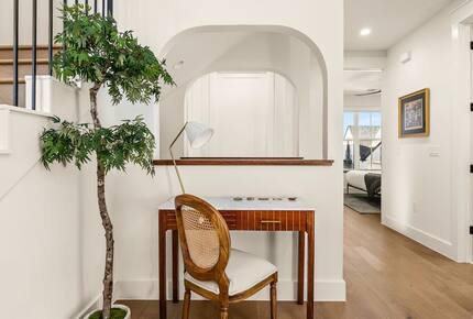 Victorian-Inspired East Austin Retreat with Rooftop Views - Austin, Texas