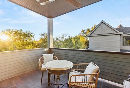 Victorian-Inspired East Austin Retreat with Rooftop Views - Austin, Texas