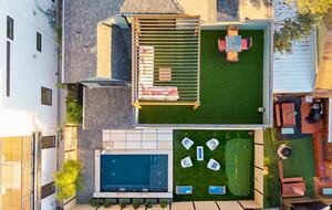 Victorian-Inspired East Austin Retreat with Rooftop Views - Austin, Texas