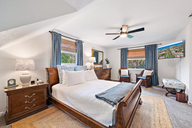 Resort-Style Jupiter Retreat on 1.25 Acres - Jupiter, Florida