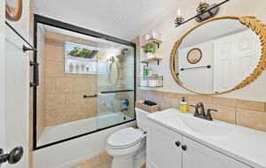 Resort-Style Jupiter Retreat on 1.25 Acres - Jupiter, Florida