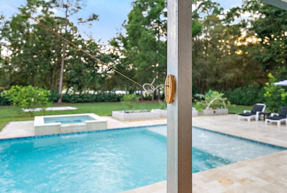 Resort-Style Jupiter Retreat on 1.25 Acres - Jupiter, Florida