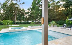 Resort-Style Jupiter Retreat on 1.25 Acres - Jupiter, Florida