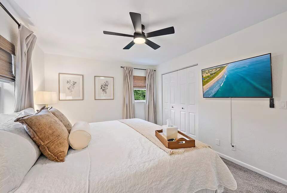 Resort-Style Jupiter Retreat on 1.25 Acres - Jupiter, Florida