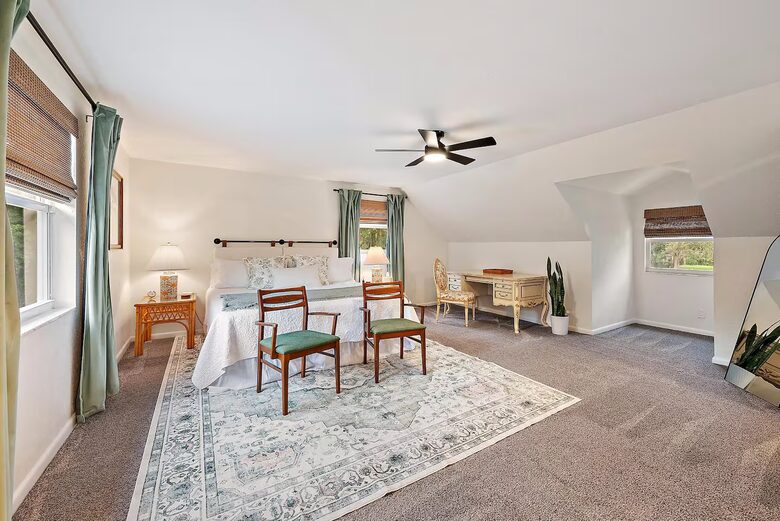 Resort-Style Jupiter Retreat on 1.25 Acres - Jupiter, Florida