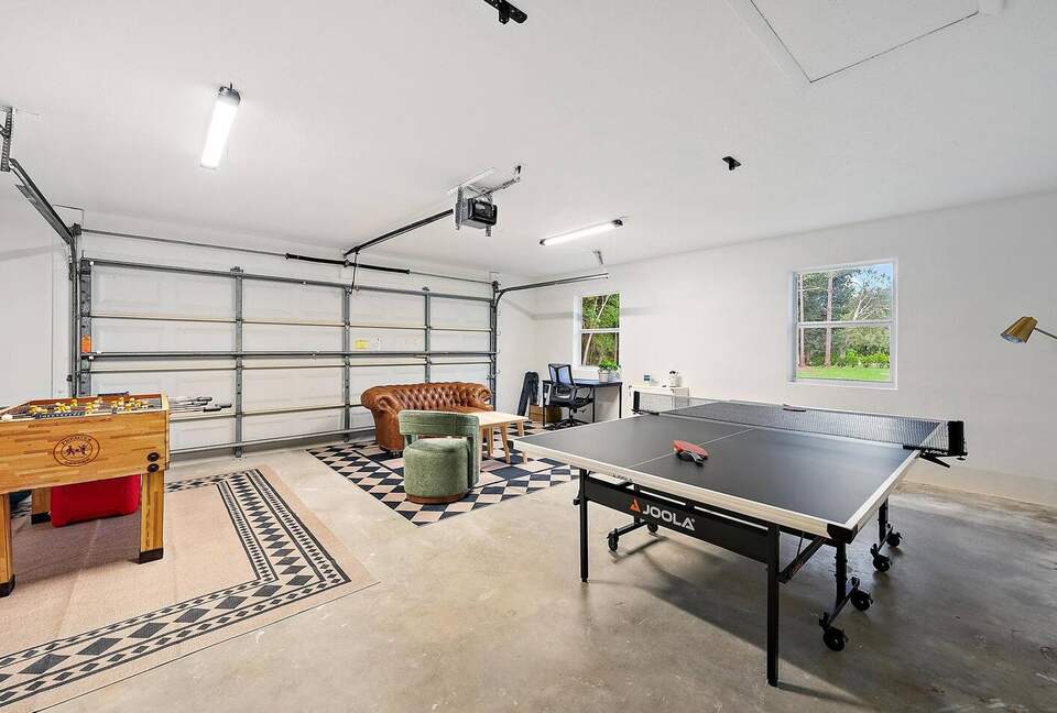 Resort-Style Jupiter Retreat on 1.25 Acres - Jupiter, Florida