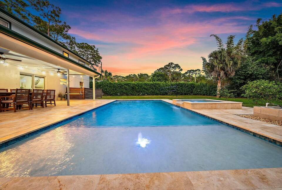 Resort-Style Jupiter Retreat on 1.25 Acres - Jupiter, Florida