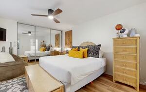 Cheery Palm Desert Retreat Near Golf, Tennis & Coachella - Palm Desert, California