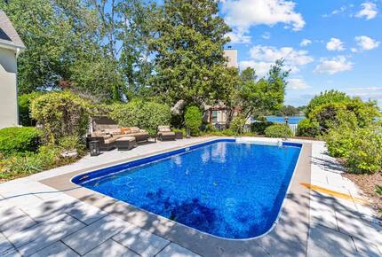 Private Waterfront Golf-View Escape in Sunset Beach - Sunset Beach, North Carolina