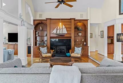 Private Waterfront Golf-View Escape in Sunset Beach - Sunset Beach, North Carolina