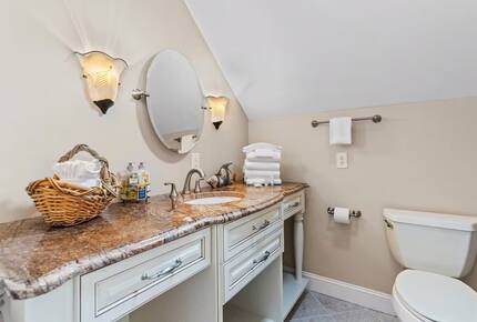 Private Waterfront Golf-View Escape in Sunset Beach - Sunset Beach, North Carolina