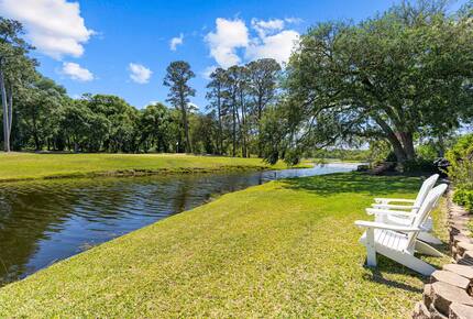Private Waterfront Golf-View Escape in Sunset Beach - Sunset Beach, North Carolina