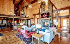 French-Country Mountain Retreat in Old Timberline - Davis, West Virginia