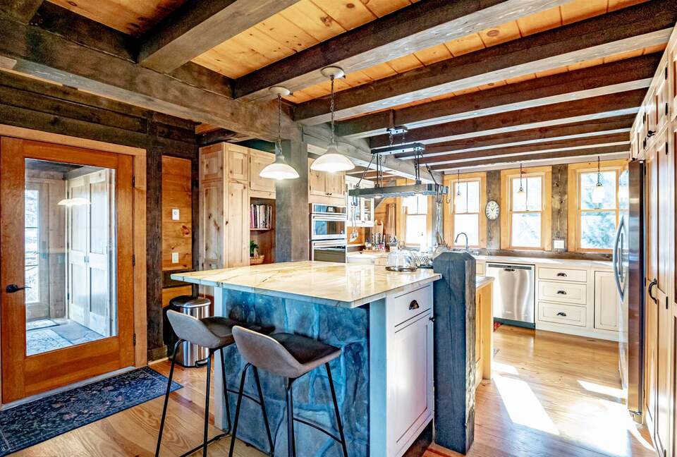 French-Country Mountain Retreat in Old Timberline - Davis, West Virginia