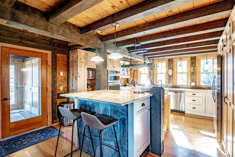 French-Country Mountain Retreat in Old Timberline - Davis, West Virginia