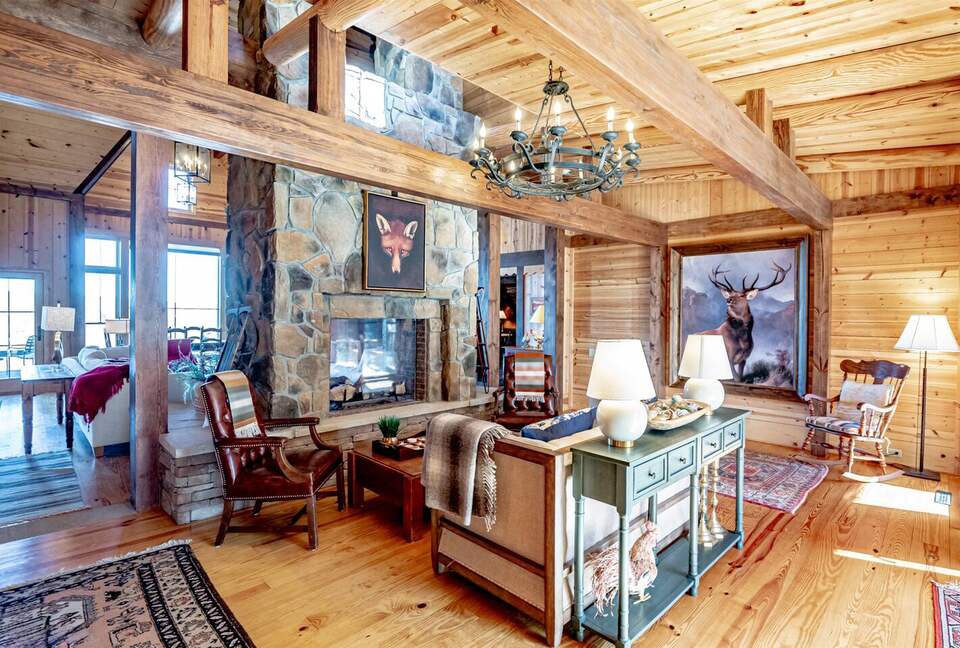 French-Country Mountain Retreat in Old Timberline - Davis, West Virginia