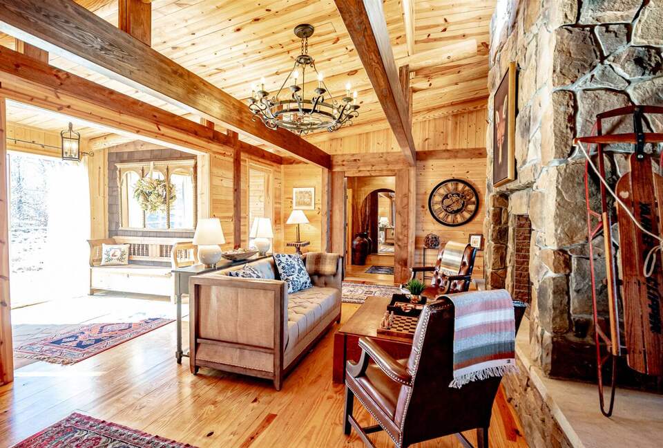 French-Country Mountain Retreat in Old Timberline - Davis, West Virginia