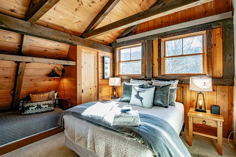 French-Country Mountain Retreat in Old Timberline - Davis, West Virginia