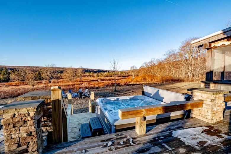 French-Country Mountain Retreat in Old Timberline - Davis, West Virginia