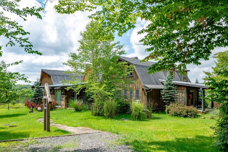 French-Country Mountain Retreat in Old Timberline - Davis, West Virginia