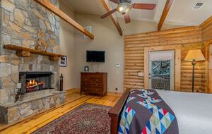 Private White Oak Mountain Retreat with Expansive Decks - Columbus, North Carolina