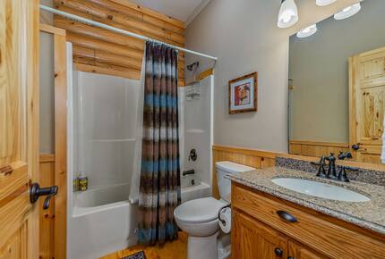 Private White Oak Mountain Retreat with Expansive Decks - Columbus, North Carolina